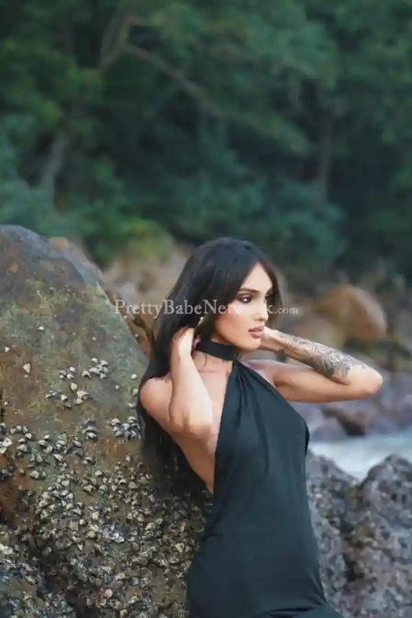 Beautiful Italian escort Giulia in Bangalore, Kodihalli, waiting for you